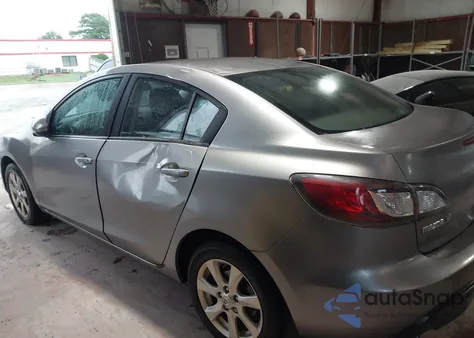 2010 Mazda Mazda3 I Touring z USA, uszkodzony, nr VIN JM1BL1SG2A1292228